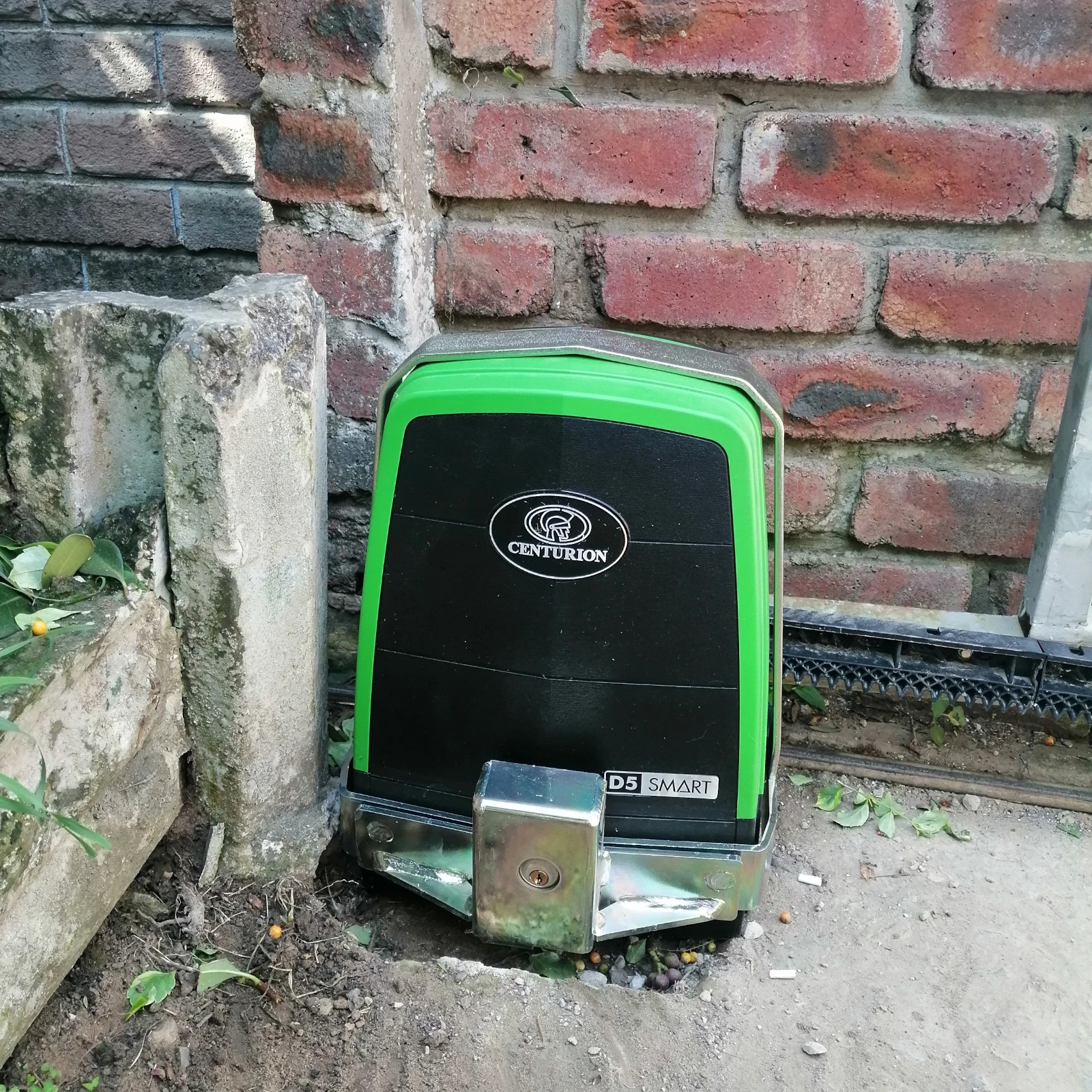 Centurion D5 Smart installed