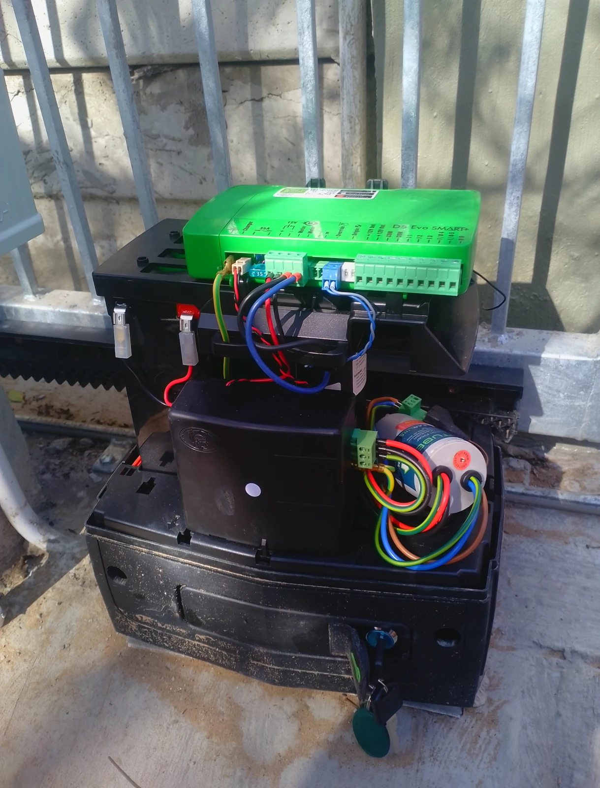 Installation of Centurion D5 EVO Smart+ sliding gate motor