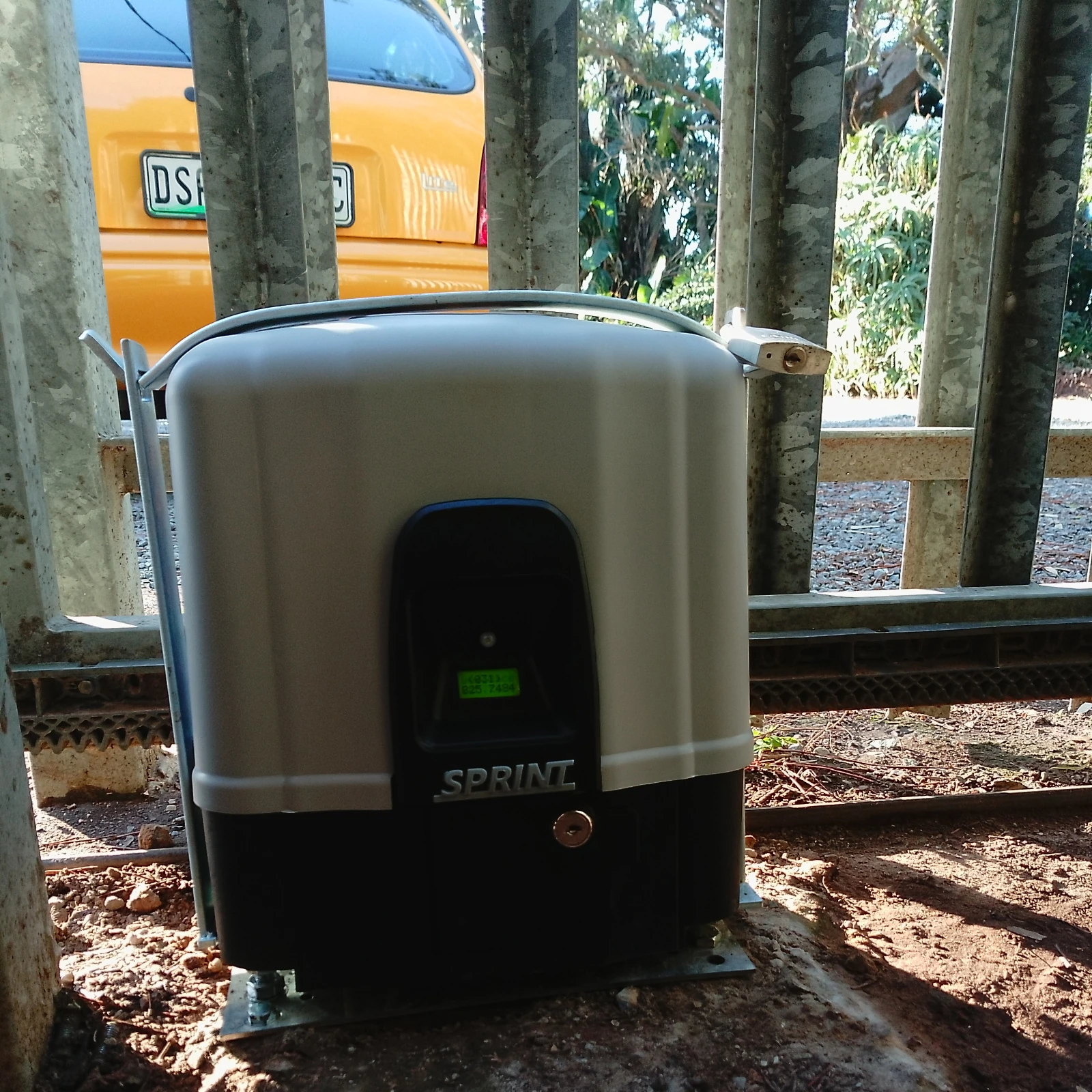 D.A.C.E. Sprint 500 sliding gate motor installed